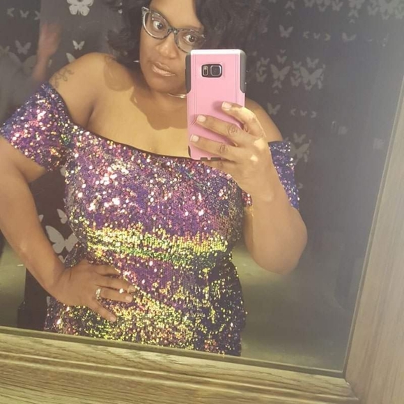 Forever 21 Sequins Dress - Picture 5 of 5